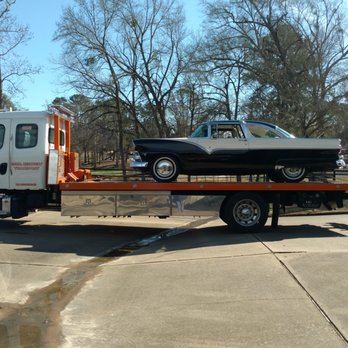 Griffiths Towing - Towing Near Me - Henderson, Texas Griffiths Towing - Towing Near Me - Henderson, Texas