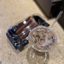 Caffè Bottega - Mocha and chocolate cake