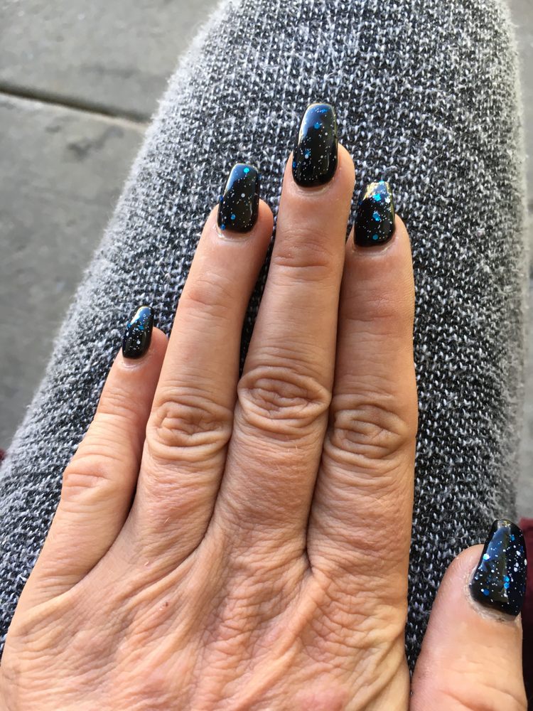 Da Vi Nails Logo