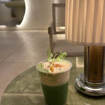 La La Land - Carrot cake matcha - Cafes Near Me - Beverly Hills, California