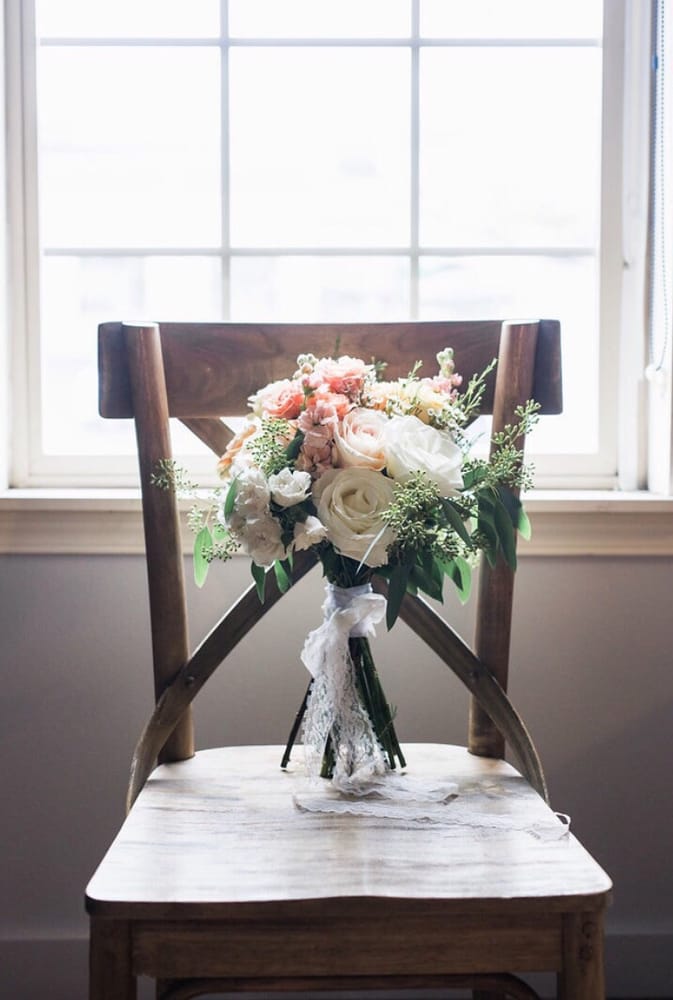 COLORS ABLOOM Updated October 2024 10 Reviews 413 7th Ave S