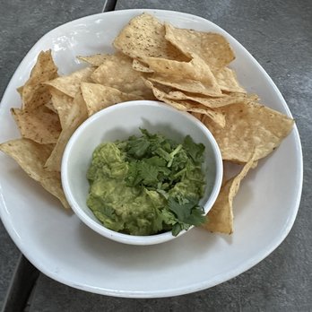 Yard House Boston - Fresh guacamole and crispy chips - Beer Bar Near Me - Boston, Massachusetts Yard House Boston - Fresh guacamole and crispy chips - Beer Bar Near Me - Boston, Massachusetts