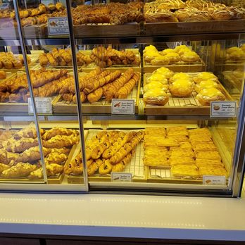 Paris Baguette - Coffee & Tea Near Me - Irvine, California Paris Baguette - Coffee & Tea Near Me - Irvine, California
