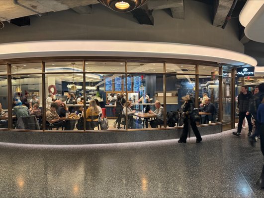 Daily Provisions - Rockefeller Center by null