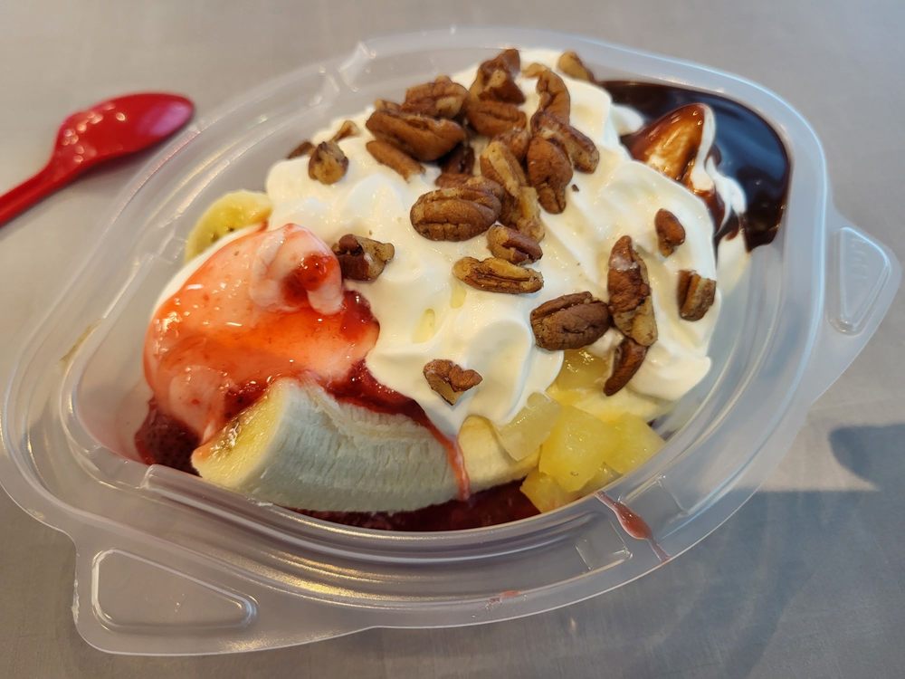 Open for Business DAIRY QUEEN 25 Photos & 18 Reviews 141 W Metro