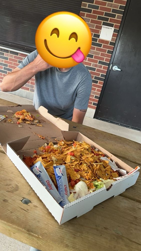 Pit Stop Pizza Logo