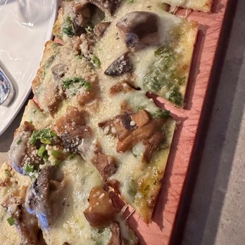 Cooper’s Hawk Winery & Restaurant - Mushroom flatbread - New American Near Me - Ashburn, Virginia Cooper’s Hawk Winery & Restaurant - Mushroom flatbread - New American Near Me - Ashburn, Virginia