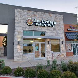 La Creme Bakery Cafe