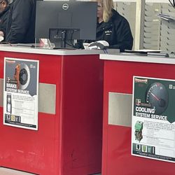 Berwyn Kia Auto Parts - Service Team