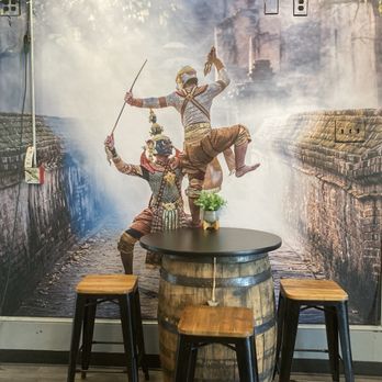 Amaz Thai Cafe & Bistro - Art on the wall - Thai Near Me - Norfolk, Virginia
