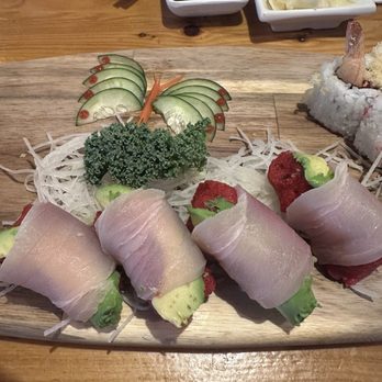 Tomo 7 Sushi - Sushi Bars Near Me - Chino Hills, California Tomo 7 Sushi - Sushi Bars Near Me - Chino Hills, California