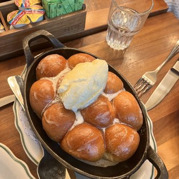 Maison Pickle - Pull Apart Honey And Butter Bread - Cocktail Bars Near Me - New York, New York Maison Pickle - Pull Apart Honey And Butter Bread - Cocktail Bars Near Me - New York, New York