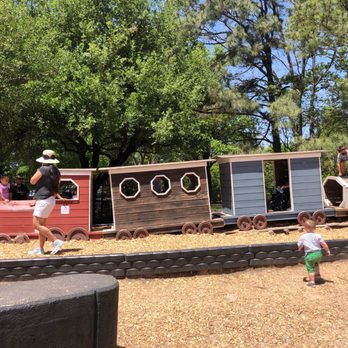 Donovan Park - Train - Playgrounds Near Me - Houston, Texas