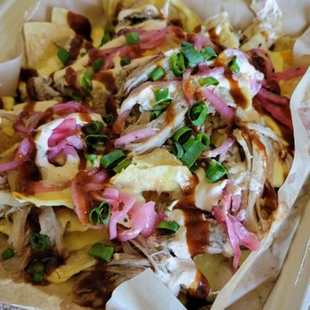Pailolo Bar & Grill - Food Truck Nachos - Sports Bars Near Me - Lahaina, Hawaii