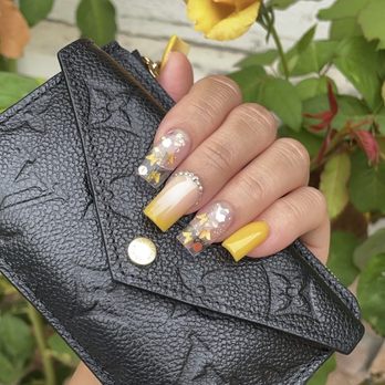 J's Nails and Spa - Nail Salons Near Me - Vista, California