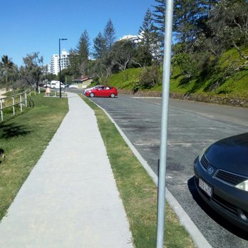 Mooloolaba Beach - Ample parking and close to shops and accommodation - Beaches Near Me - Mooloolaba, QLD