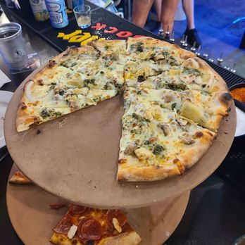 Pedaler's Pub - Pizza Near Me - Bentonville, Arkansas Pedaler's Pub - Pizza Near Me - Bentonville, Arkansas