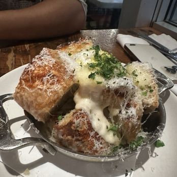 North Italia - White Truffle Garlic Bread - Italian Near Me - Scottsdale, Arizona