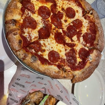 Bubba's 33 - Pizza and Chicken Wings - Burgers Near Me - Tyler, Texas