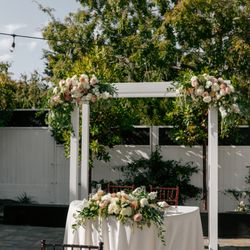 Floral Design By Reina - Arch and sweetheart table