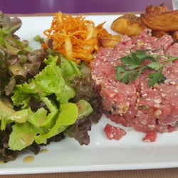 Chez Fernand - Le fameux tartare parmesan basilic et noix
