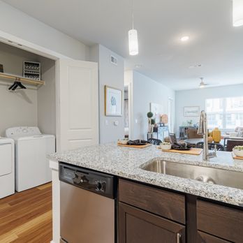 Arella on Jones - Apartments Near Me - Houston, Texas