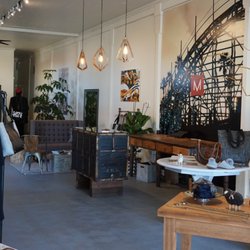 Mmē. - Inside the Shop