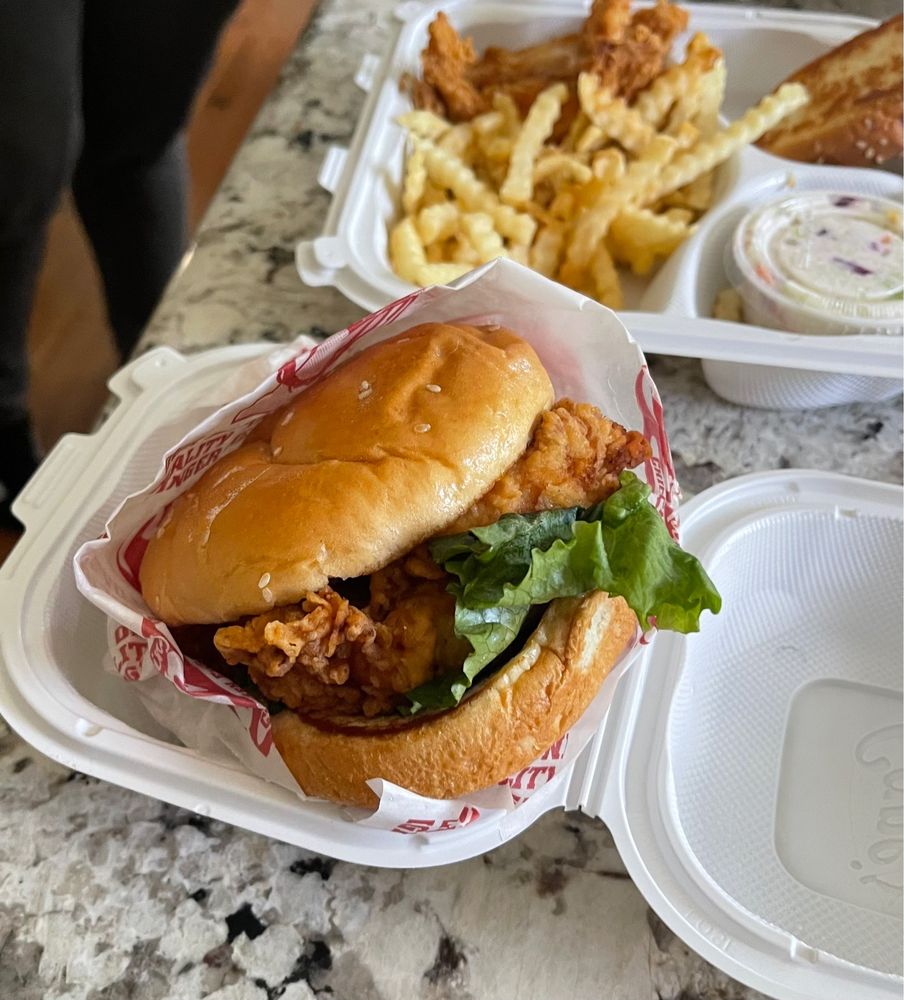 RAISING CANE’S Updated June 2024 77 Photos & 72 Reviews 3295