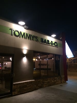 Tommy's Bar-B-Q by null