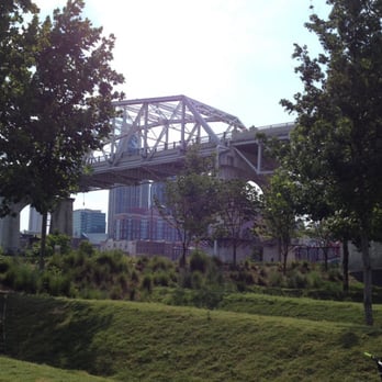 Cumberland Park - View of city from splash pad. - Parks Near Me - Nashville, Tennessee
