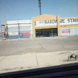Jose's Hardware Store