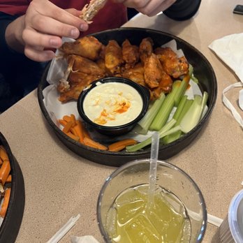 Old Chicago Pizza + Taproom - Buffalo chicken wings bone in - Pizza Near Me - DULUTH, Minnesota