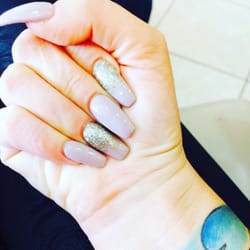 Diamond Nails Salon and Spa