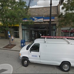 USPS - It's on W Devon, very close to train tracks and Metra station. so there's lots of parking on the side and big parking lot behind the corner