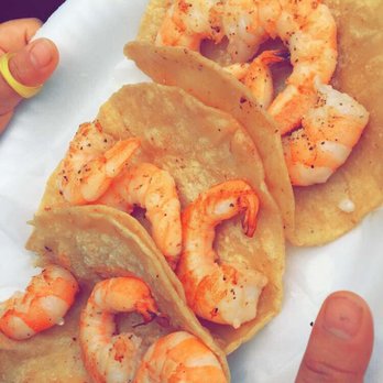 Mariscos El Tiburon - Shrimp tacos made for my kid - Seafood Near Me - Santa Ana, California Mariscos El Tiburon - Shrimp tacos made for my kid - Seafood Near Me - Santa Ana, California