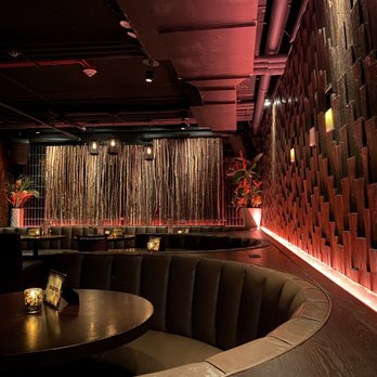 Three Dots and A Dash - Inside - Asian Fusion Near Me - Chicago, Illinois