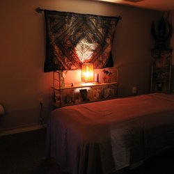 Sacred Moments Massage & Healing Center - Massage room