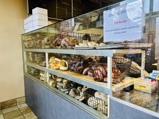 The Hot Bagel Shop by null