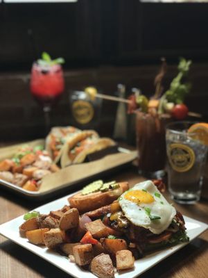 Frankie's Downtown by null