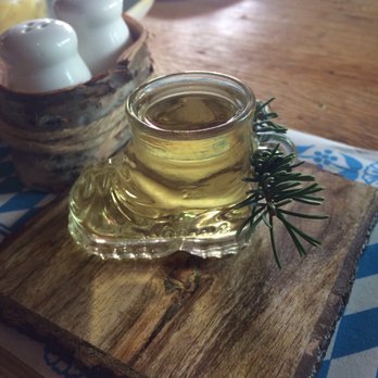 Almresi Vail - Ein kleiner Stiefel von Genepy, alles? This small alpine drink is a nice digestif. - German Near Me - Vail, Colorado