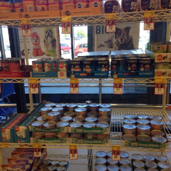 PetSmart Dog Training - U can donate from this cart to help shelter animals, only store that I've been too that does this - Pet Training Near Me - Belton, Missouri
