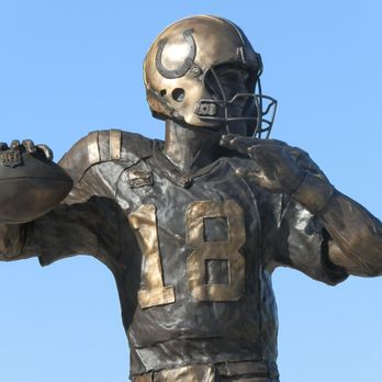 Peyton Manning Statue - Peyton Manning statue by Ryan Feeney 2017 - Public Art Near Me - Indianapolis, Indiana Peyton Manning Statue - Peyton Manning statue by Ryan Feeney 2017 - Public Art Near Me - Indianapolis, Indiana
