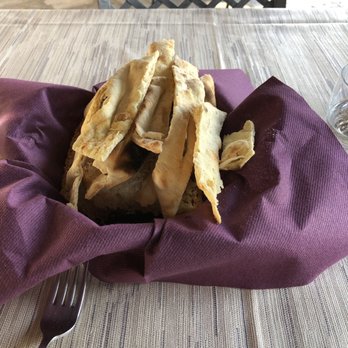 Locanda del Borgo - Chips and fresh made in house bread - Italian Near Me - San Gimignano, SI