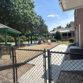 SmithWorx Construction LLC - 4' black coated chain link on playground - General Contractors Near Me SmithWorx Construction LLC - 4' black coated chain link on playground - General Contractors Near Me