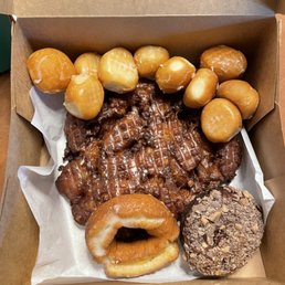 Old fashioned, Apple fritter, donut holes, and toffee Nutella :)