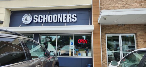 Schooners Grill Newport News by null