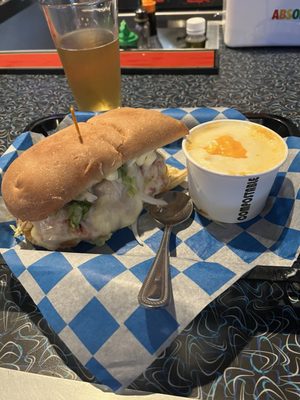 Mother Clucker’s Pizza by null