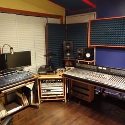 Wavelength Music & Sound - Music Studio