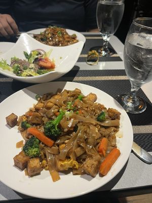 Mango Tree Thai Cafe by null