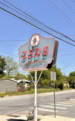 Zeds Real Fruit Ice Cream by null